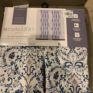 Panel curtains - NWT